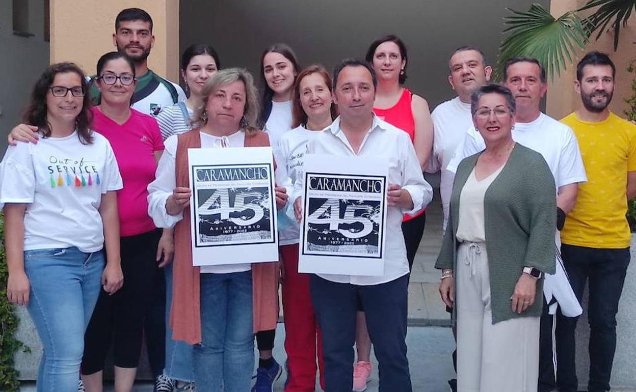 La agrupación Caramancho presenta este año nuevo logotipo. 