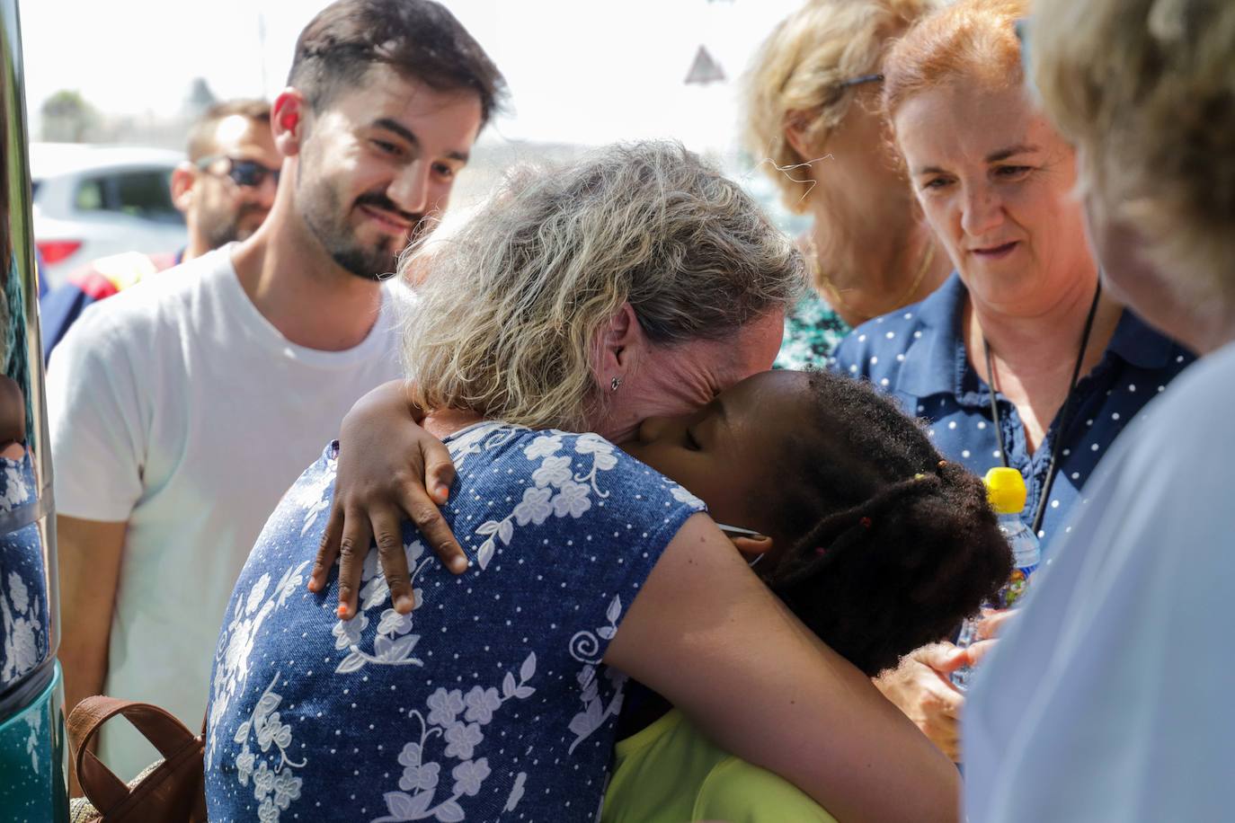 Despedida de los pequeños y sus familias en Don Benito.