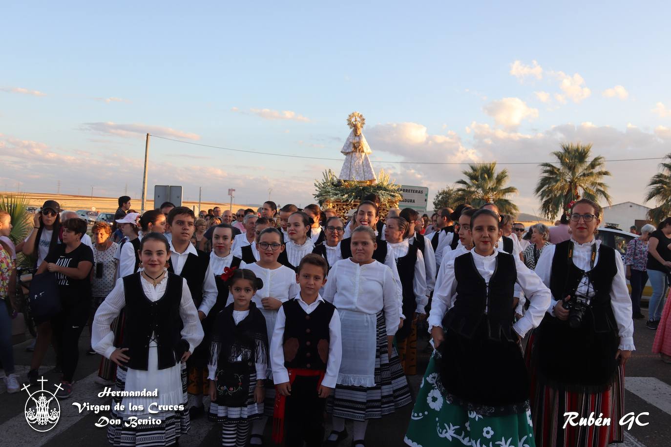 Recibimiento a la Virgen de las Cruces en Don Benito. 