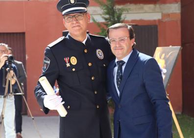 Imagen secundaria 1 - Pedro Doncel es homenajeado por Don Benito y Villanueva de la Serena