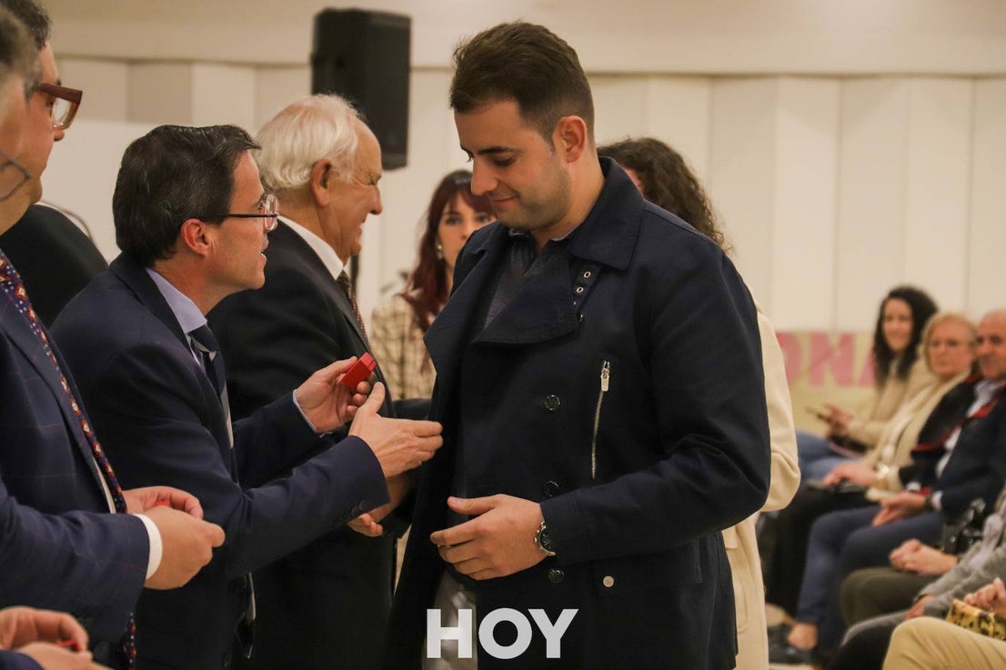 Los protagonistas fueron los donantes de sangre que recibieron distinciones por sus numerosas aportaciones. 