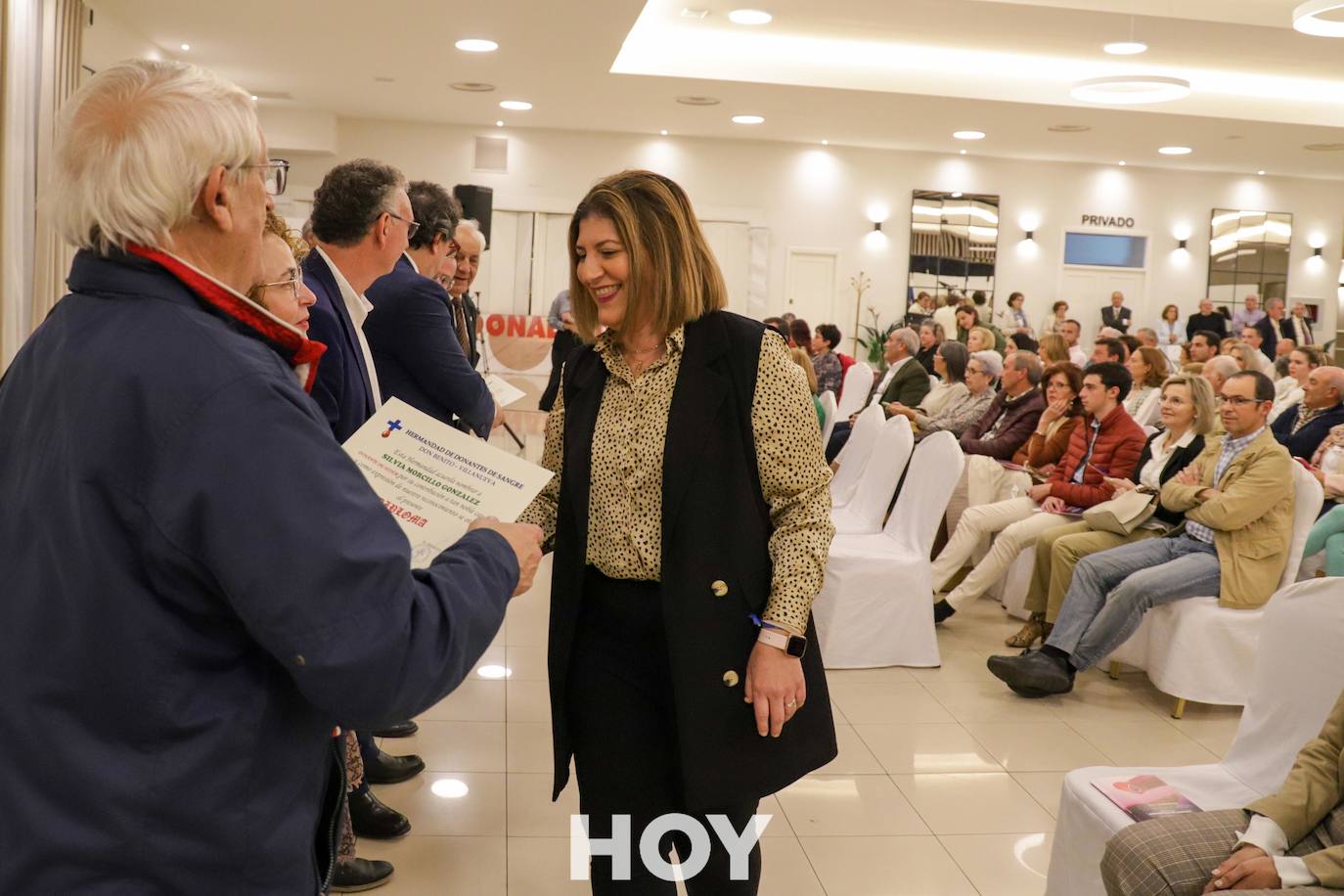 Los protagonistas fueron los donantes de sangre que recibieron distinciones por sus numerosas aportaciones.