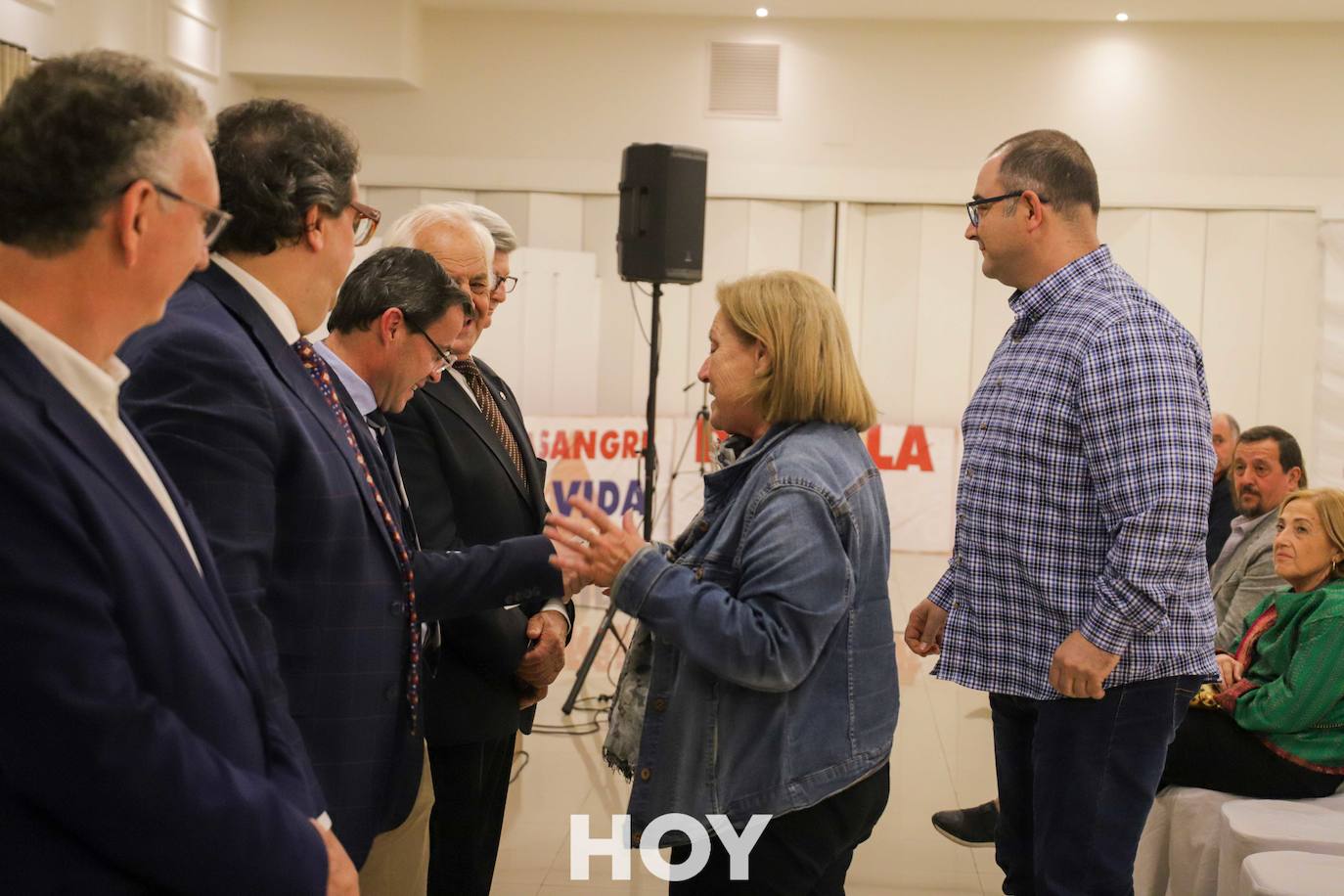 Los protagonistas fueron los donantes de sangre que recibieron distinciones por sus numerosas aportaciones.