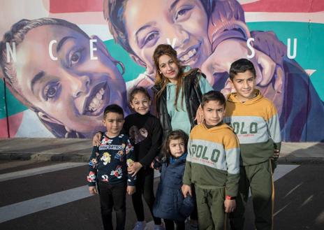 Imagen secundaria 1 - Fotografías de la sesión realizada en Don Benito. Ana Palma