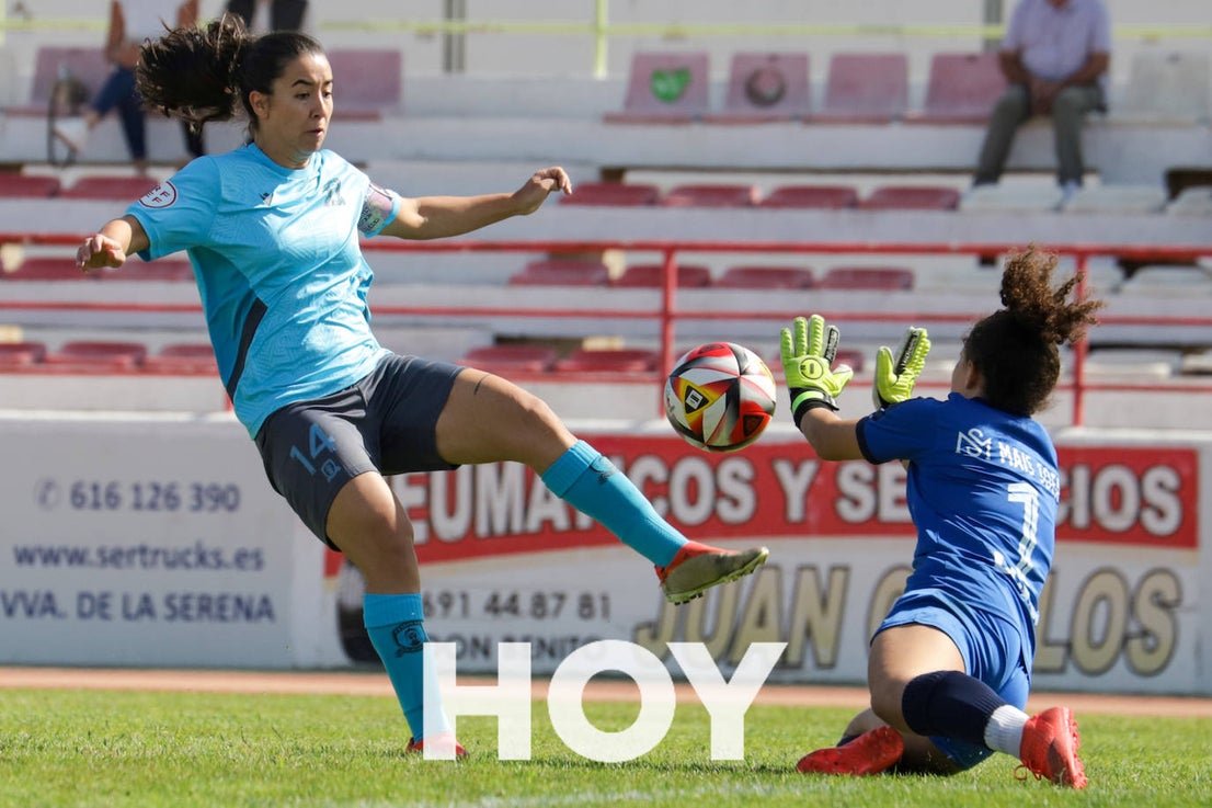 Debut del Féminas Don Benito en el Vicente Sanz