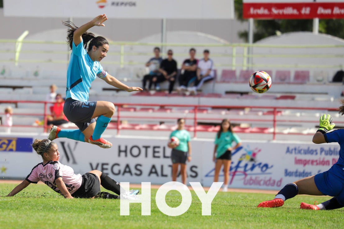 Debut del Féminas Don Benito en el Vicente Sanz