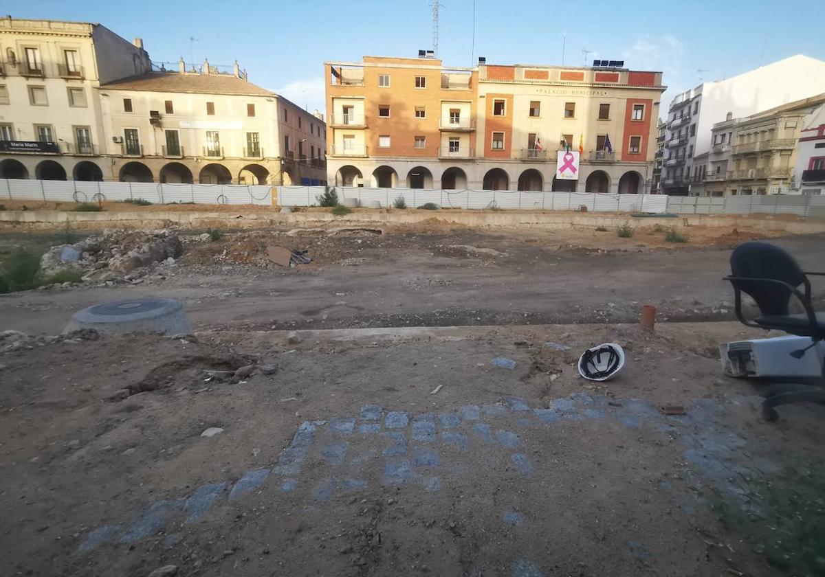 El proyecto de la plaza de España se modificará añadiendo árboles y reubicando la fuente