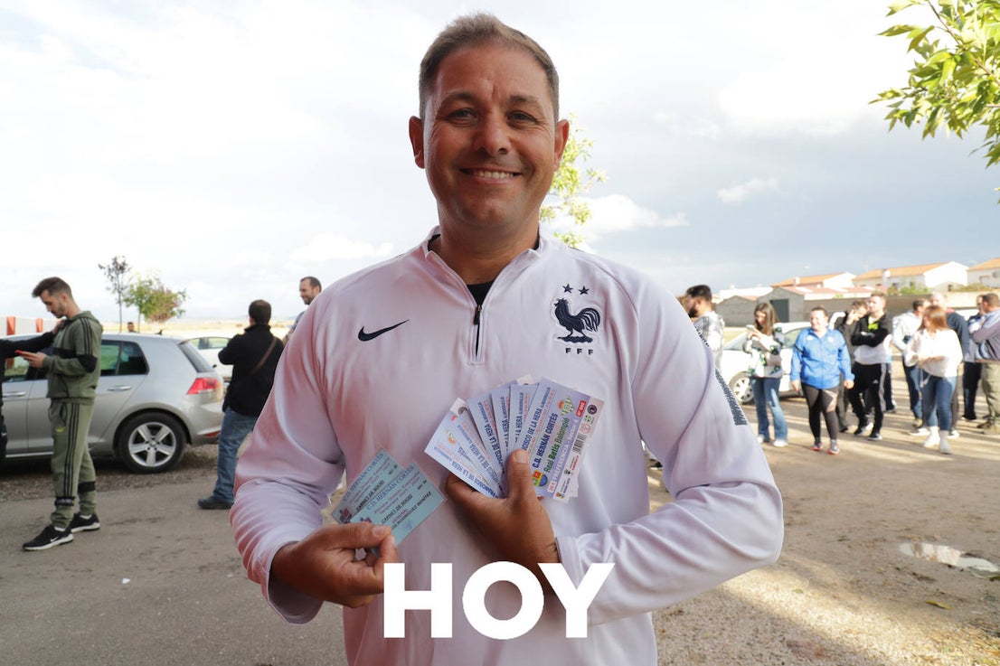 Gran expectación para las primeras entradas del Hernán Cortés - Betis