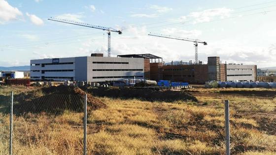 Sanidad reconoce un retraso de seis meses en las obras del primer módulo del hospital