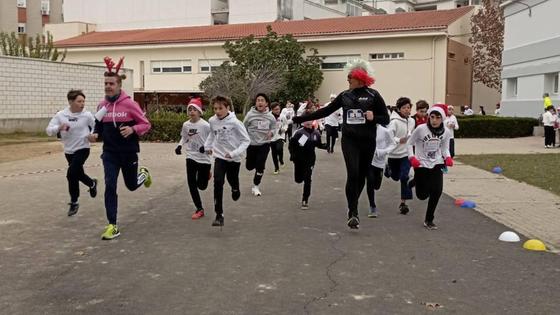 El colegio Zurbarán corre en una cita solidaria a beneficio de Cáritas
