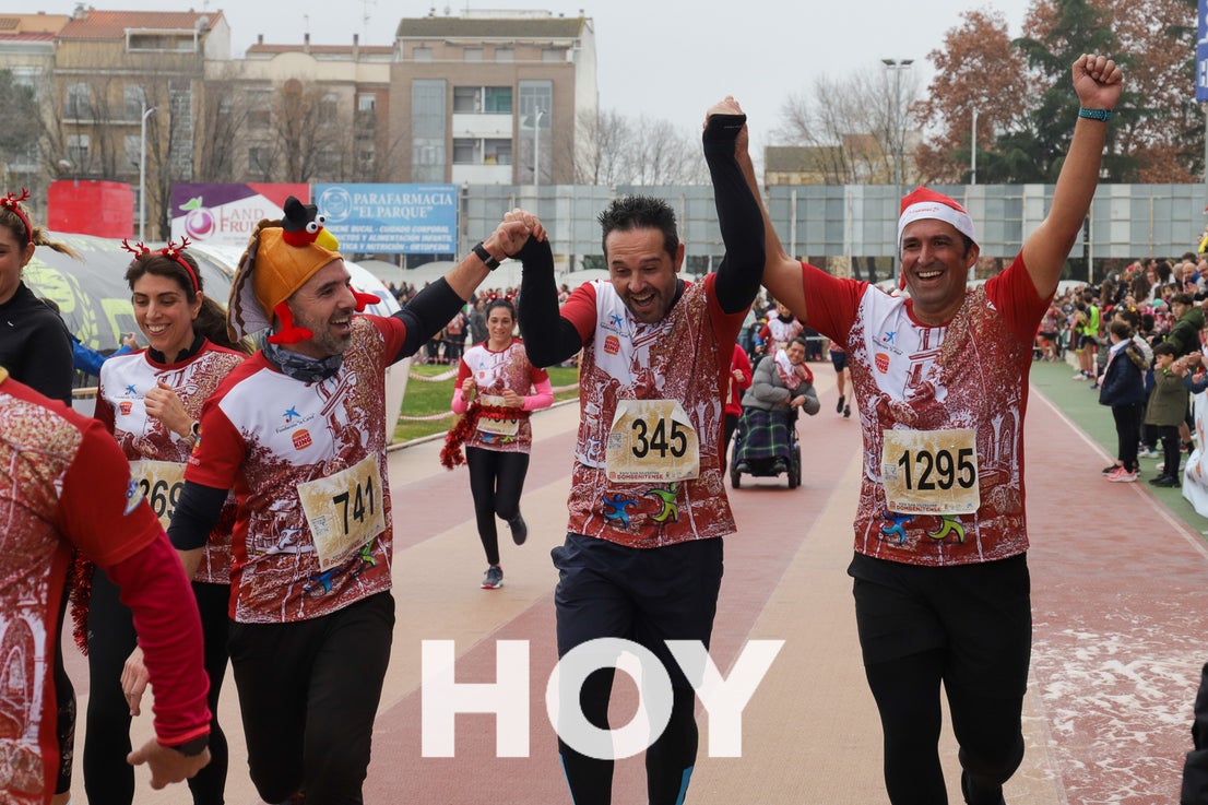 Diversión en la Sansilvestre Dombenitense para despedir el 2023