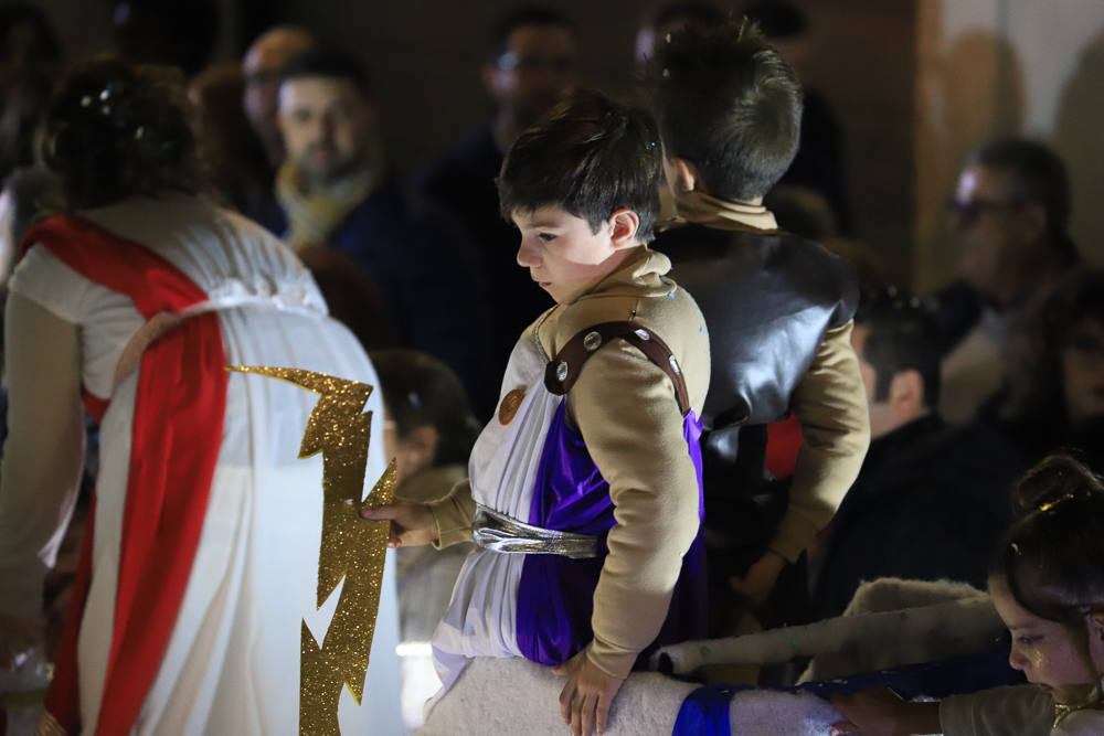Un total de 21 carrozas formaron la cabalgata en Don Benito.