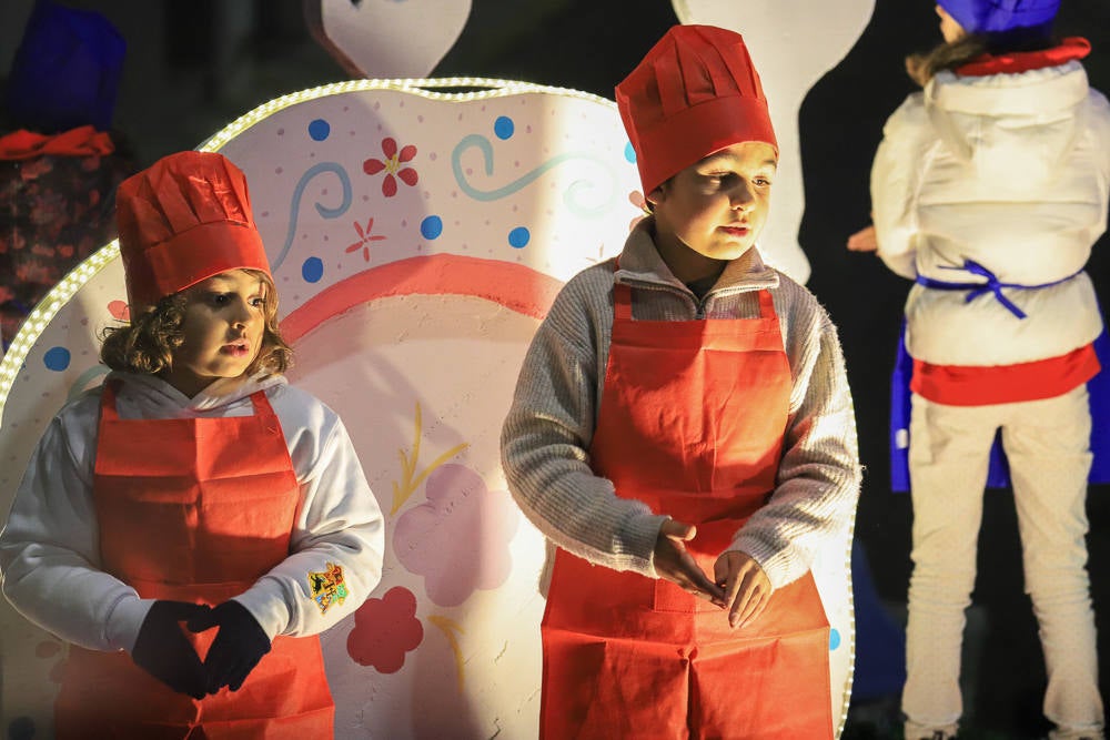  Un total de 21 carrozas formaron la cabalgata en Don Benito. 