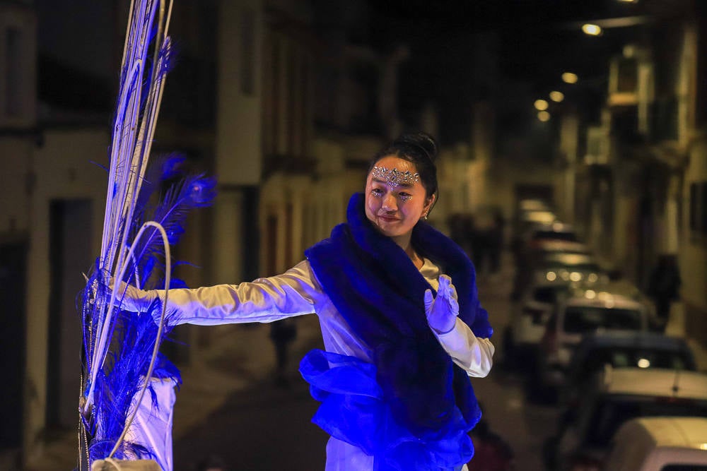 Un total de 21 carrozas formaron la cabalgata en Don Benito.