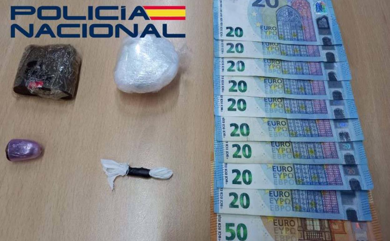 La Policía Nacional detiene a los responsables de dos bares por tráfico de droga en Don Benito