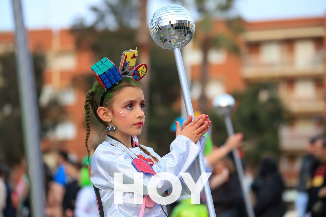 El desfile de este sábado contó con quince agrupaciones con un alto nivel. 
