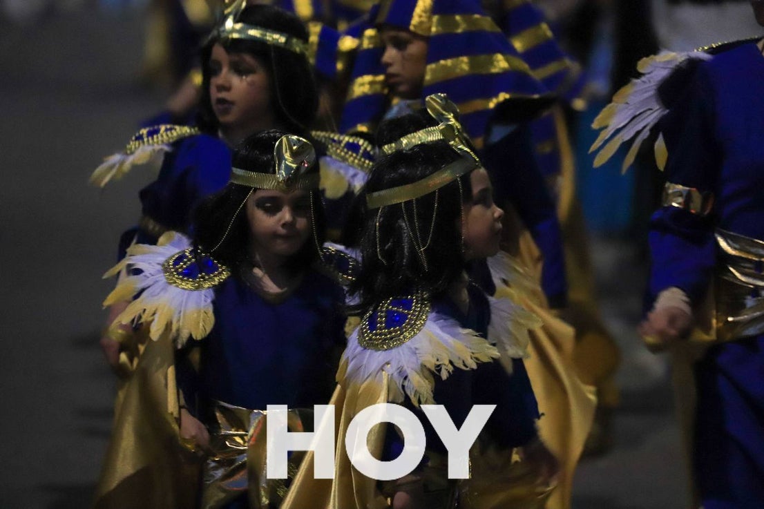 El desfile de este sábado contó con quince agrupaciones con un alto nivel. 