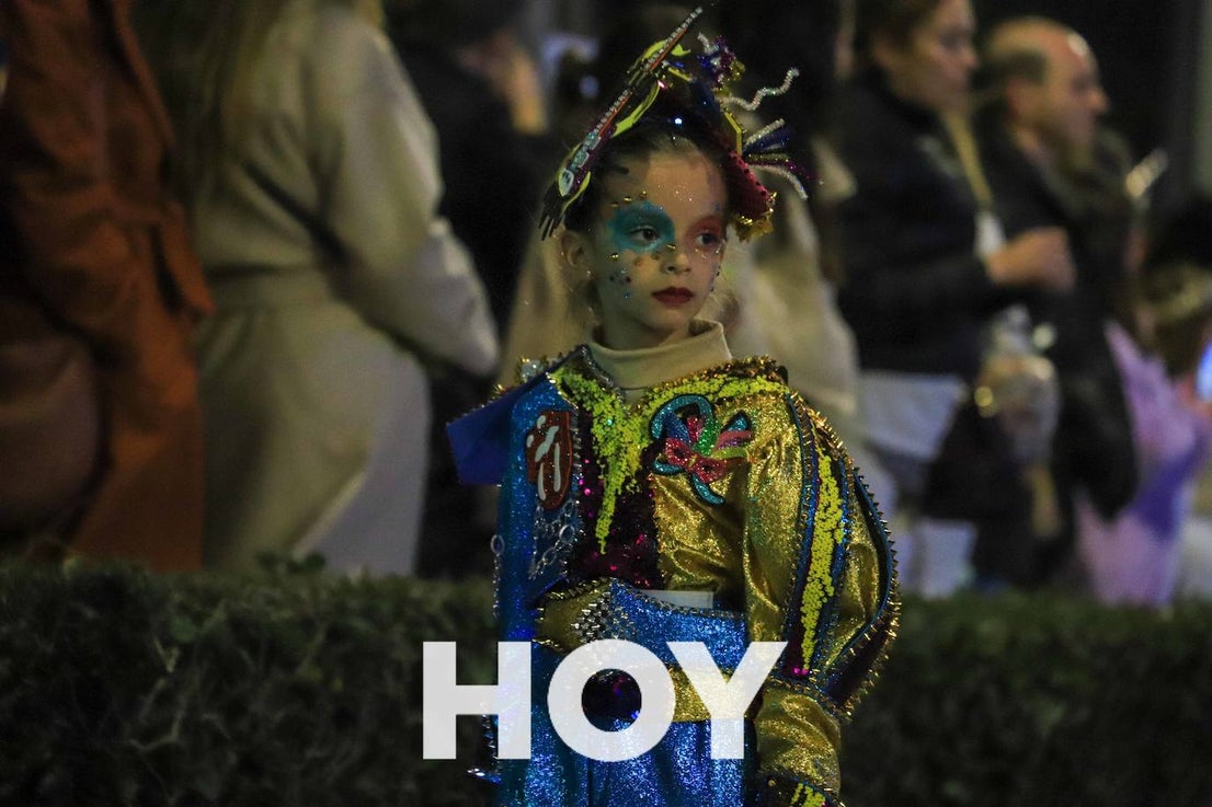El desfile de este sábado contó con quince agrupaciones con un alto nivel. 
