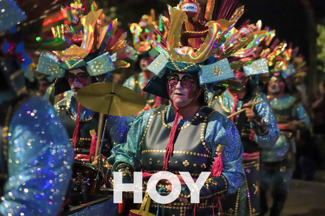 El desfile de este sábado contó con quince agrupaciones con un alto nivel. 