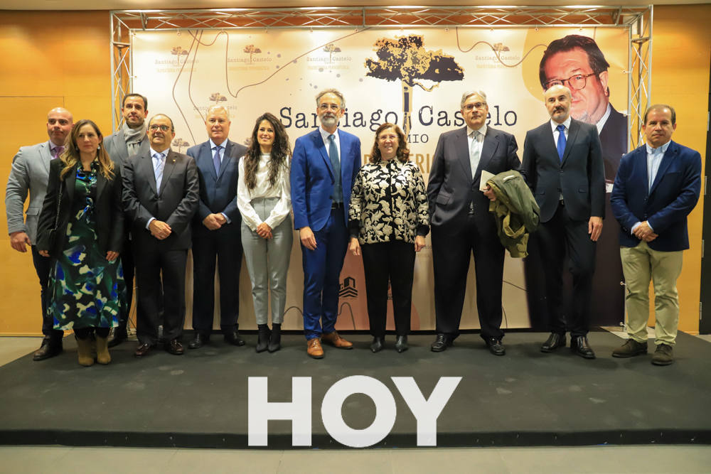 Juan Manuel de Prada recibe el Premio Santiago Castelo