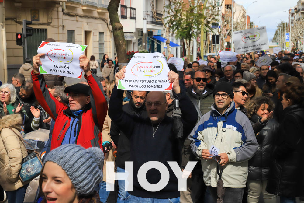 La manifestación a favor de la unión Don Benito-Villanueva, en imágenes