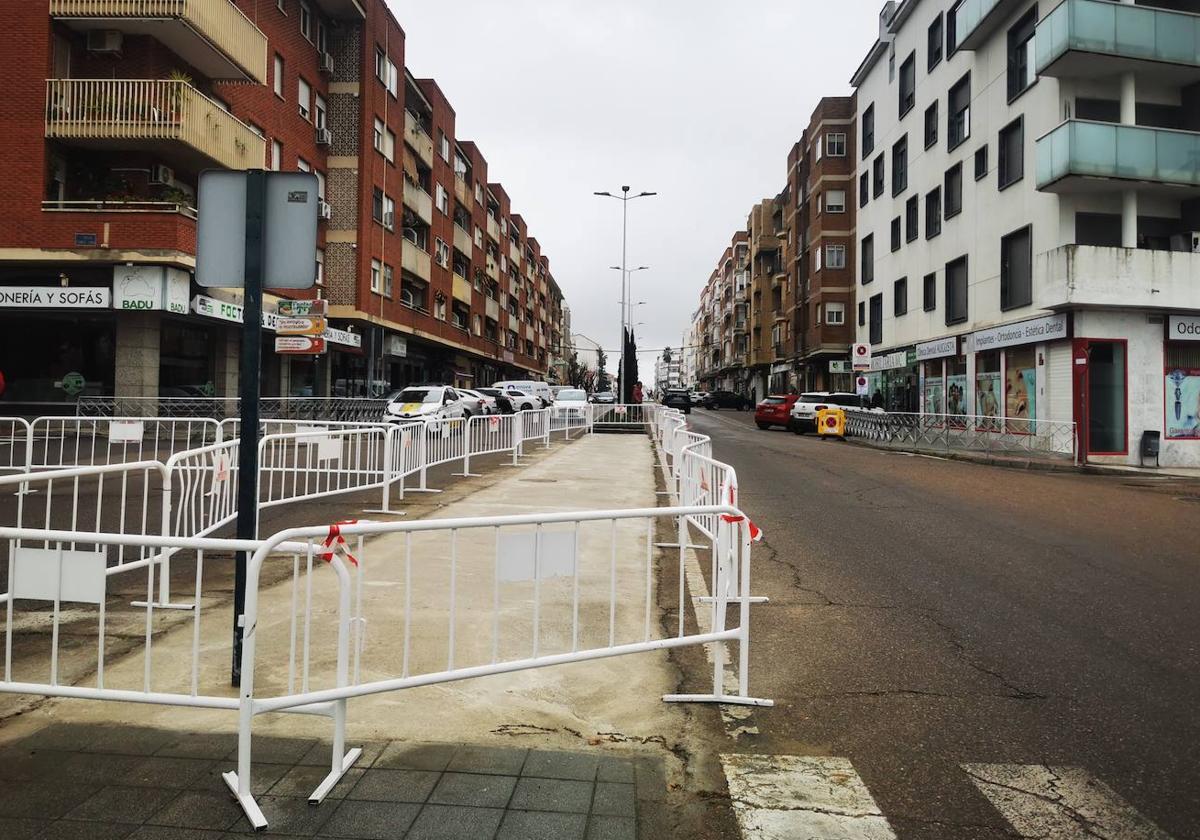Apamex asesora sobre la accesibilidad de la calle Ayala y la plaza de España