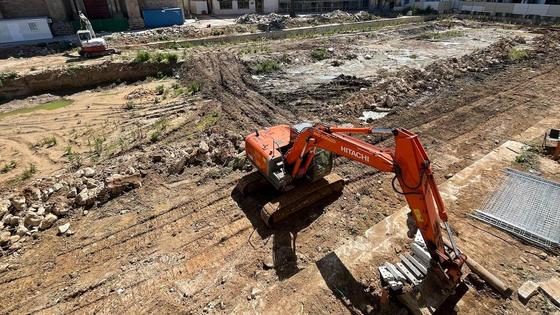 La adjudicataria de la obra de la plaza de España retoma las excavaciones