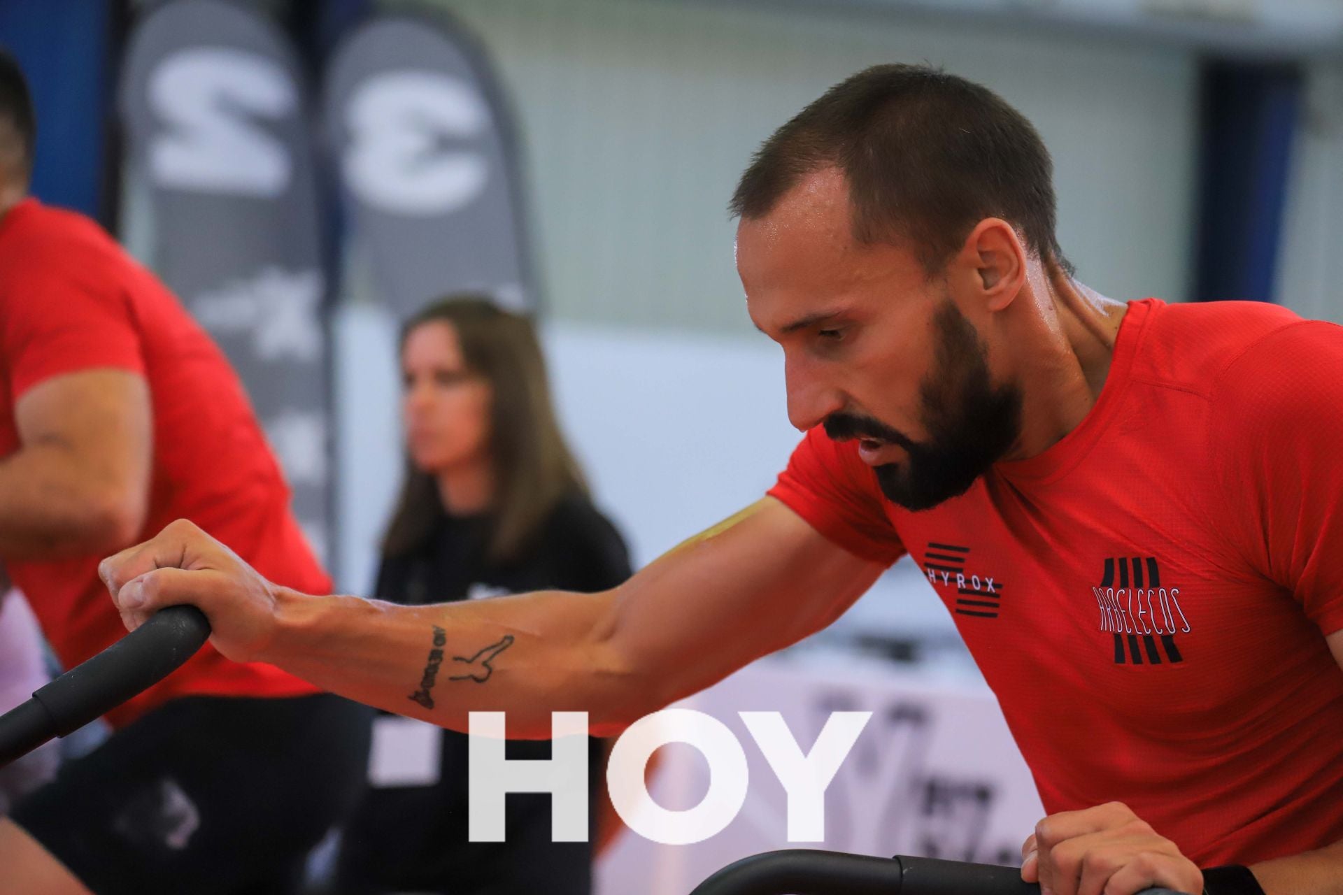 Decenas de deportistas sacan músculo en el XFit Race 2024