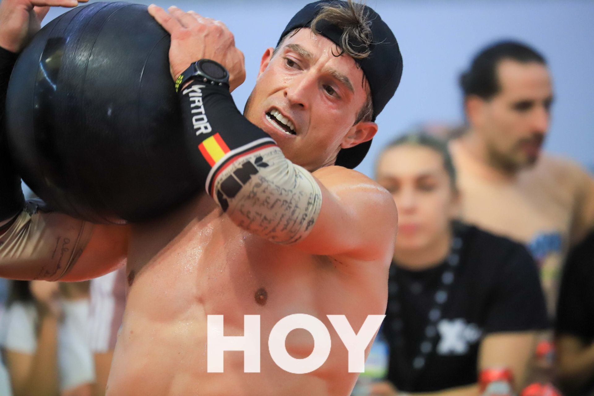 Decenas de deportistas sacan músculo en el XFit Race 2024