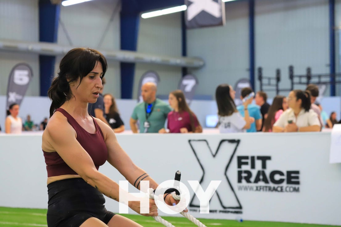 Decenas de deportistas sacan músculo en el XFit Race 2024