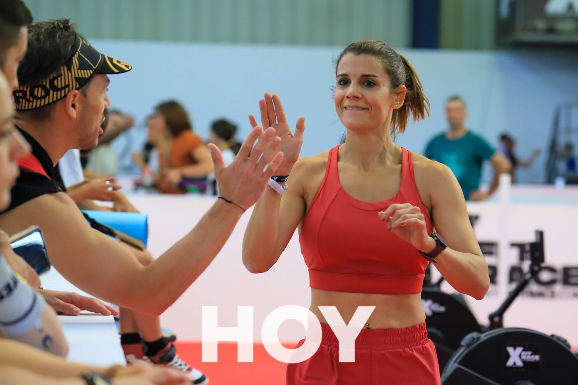 Decenas de deportistas sacan músculo en el XFit Race 2024