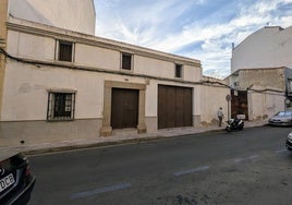 Los dos solares de la calle Francisco Valdés.