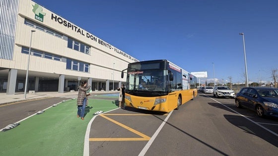 El nuevo hospital incorpora una parada del autobús interurbano entre Don Benito y Villanueva