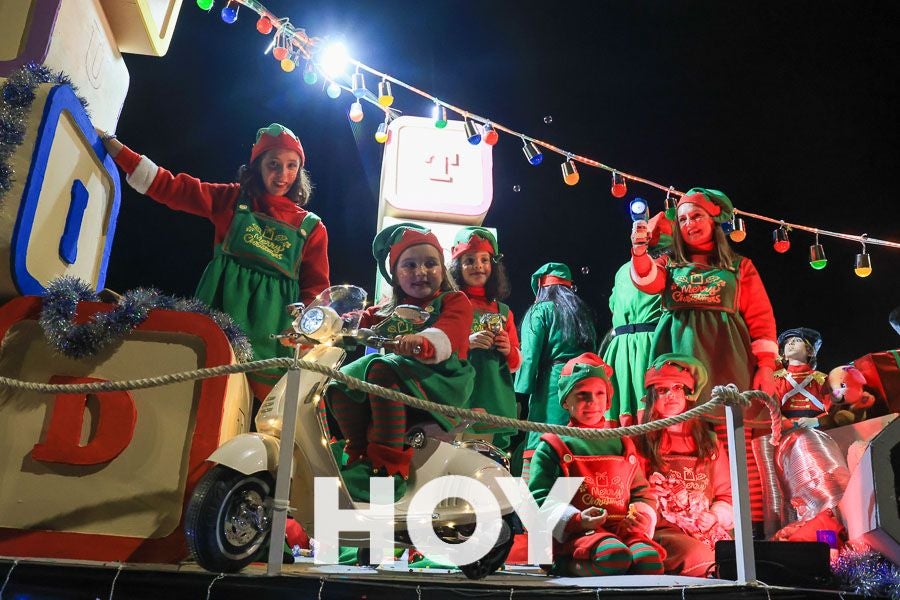 Imágenes de la animada cabalgata de Reyes en Don Benito