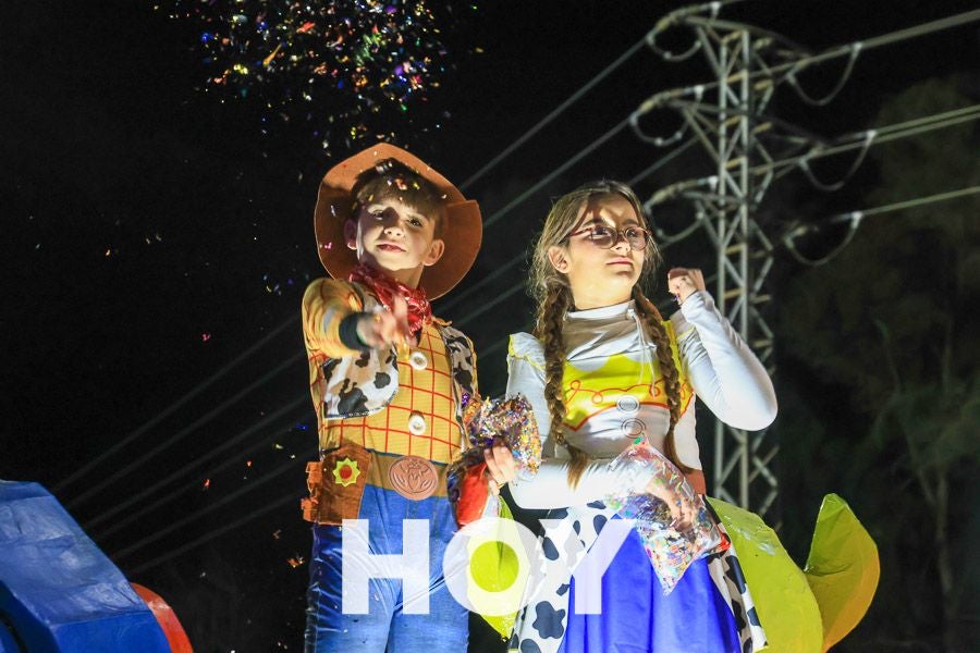 Imágenes de la animada cabalgata de Reyes en Don Benito