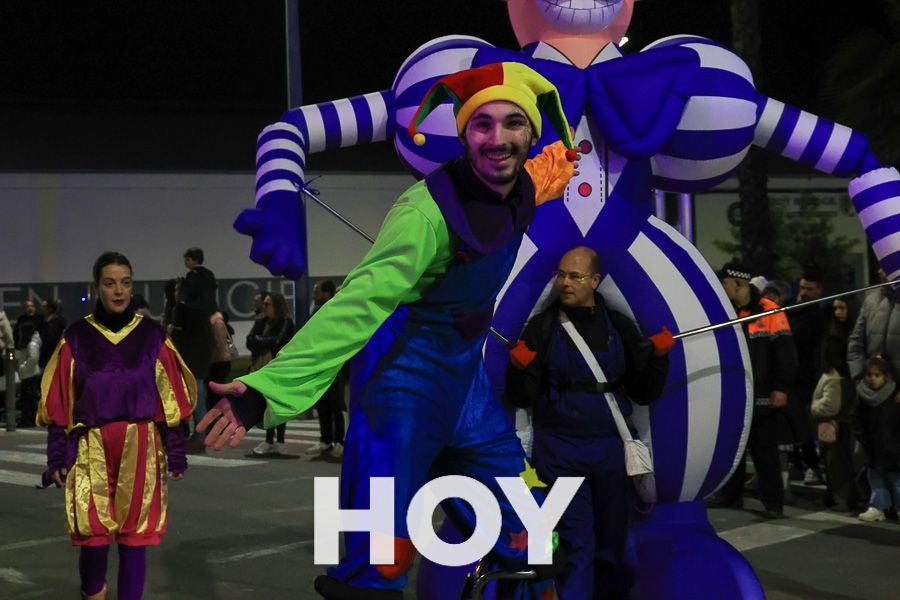 Imágenes de la animada cabalgata de Reyes en Don Benito