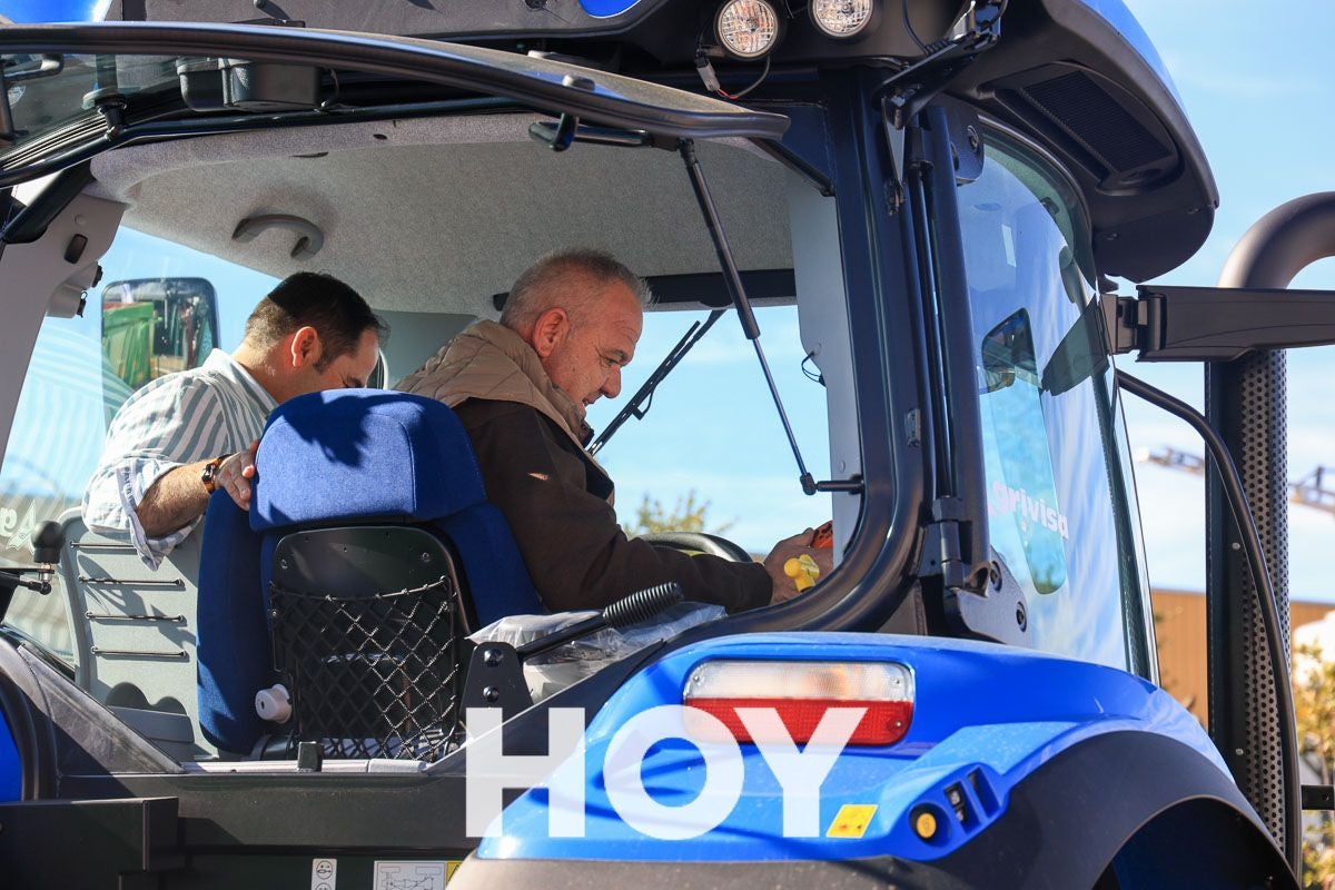 Imágenes: Concurso de Maniobrabilidad con tractor en Agroexpo