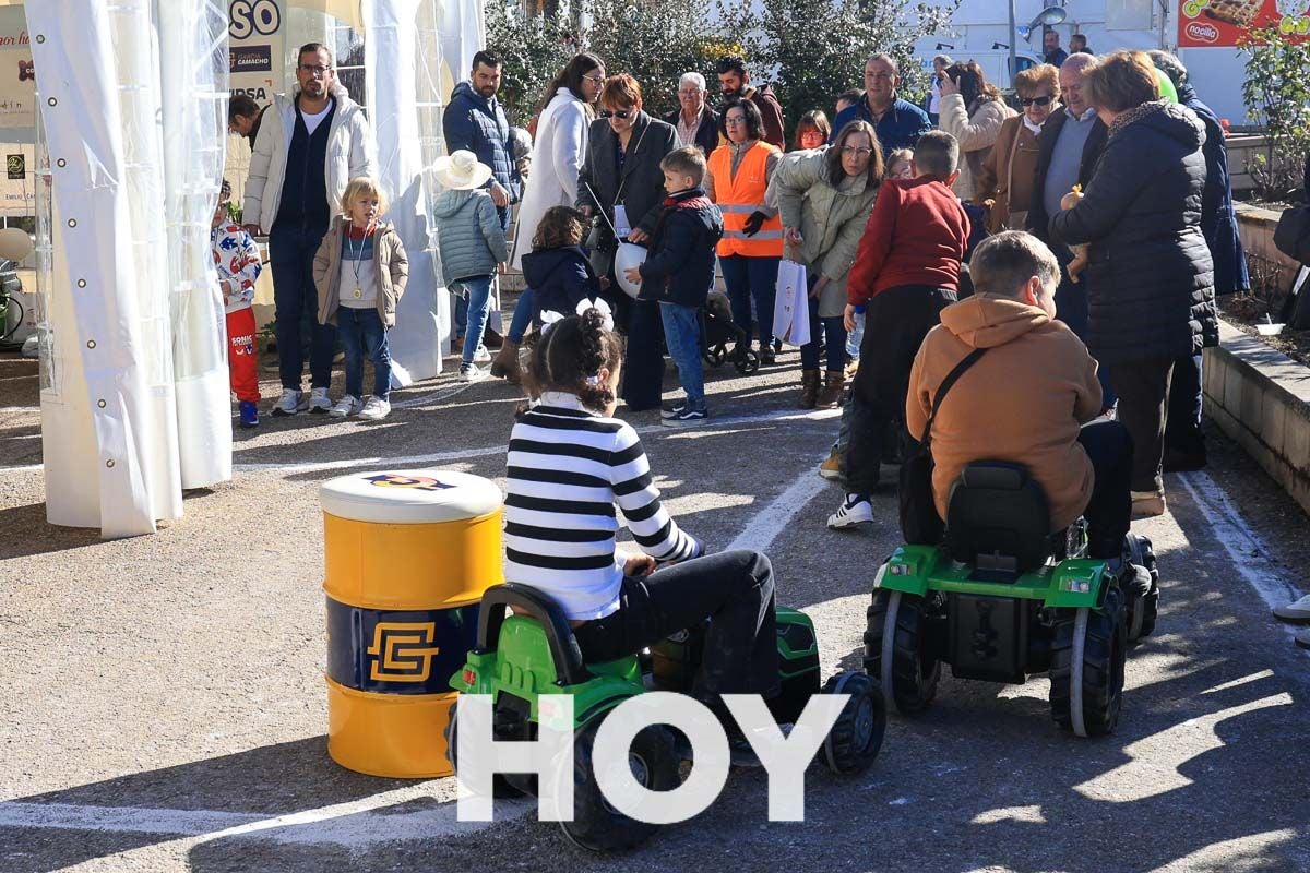 Imágenes: Concurso de Maniobrabilidad con tractor en Agroexpo