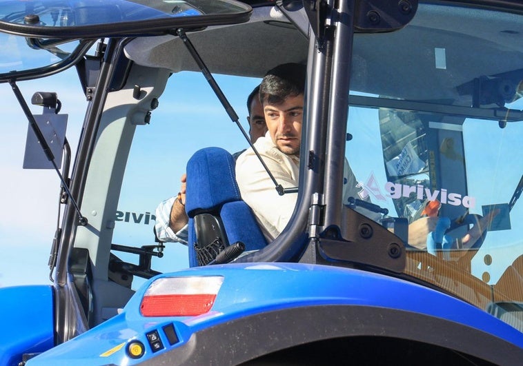 Los tractoristas más habilidosos se retan en Agroexpo