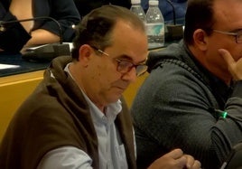 «El ansia de poder apuñala por la espalda, nunca mejor dicho»