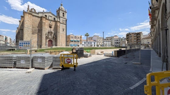 Abren al tráfico otros dos accesos a la plaza de España