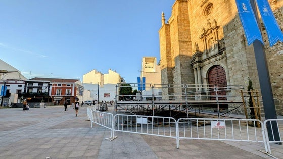 La plaza de España, preparada para Contempopránea 2025