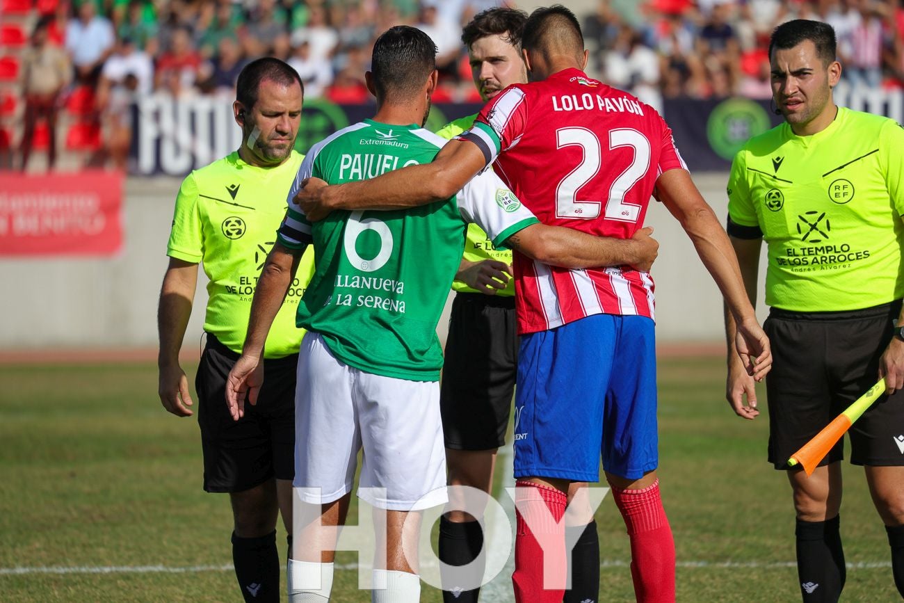 FOTOGRAFÍAS: El Don Benito se lleva el derbi contra el Villanovense