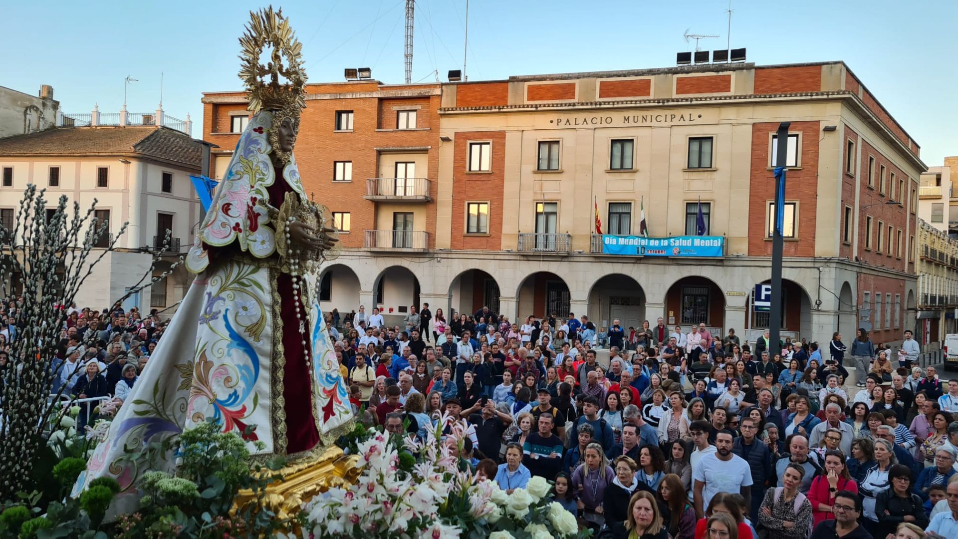 En imágenes: Así fue la despedida a la Virgen de las Cruces