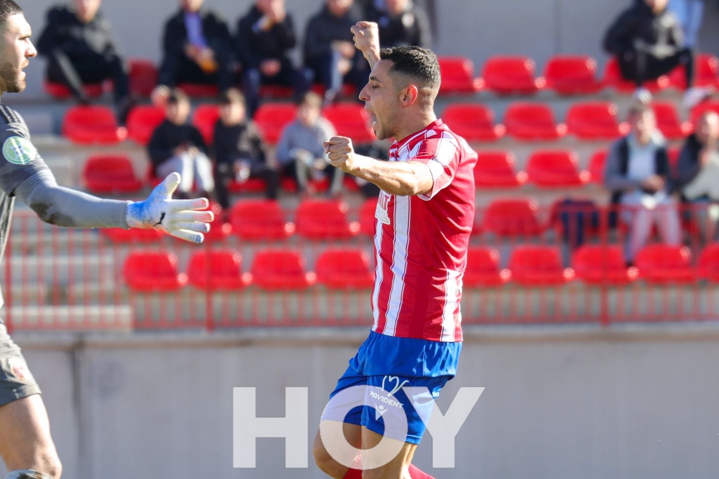 El Don Benito arranca más líder la segunda vuelta