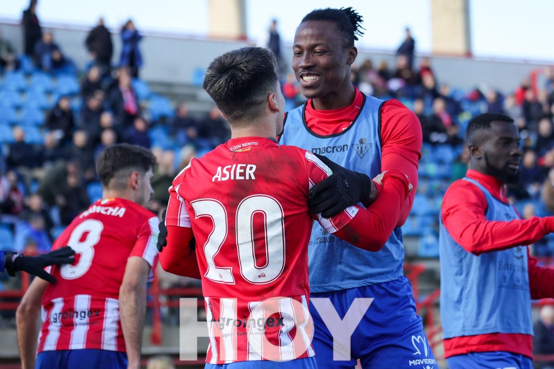 El Don Benito arranca más líder la segunda vuelta