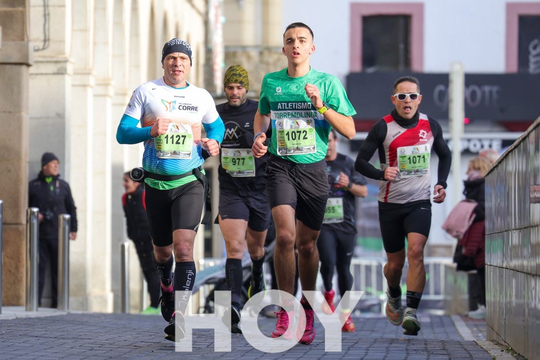 Gran ambiente de atletismo en las calles de Don Benito