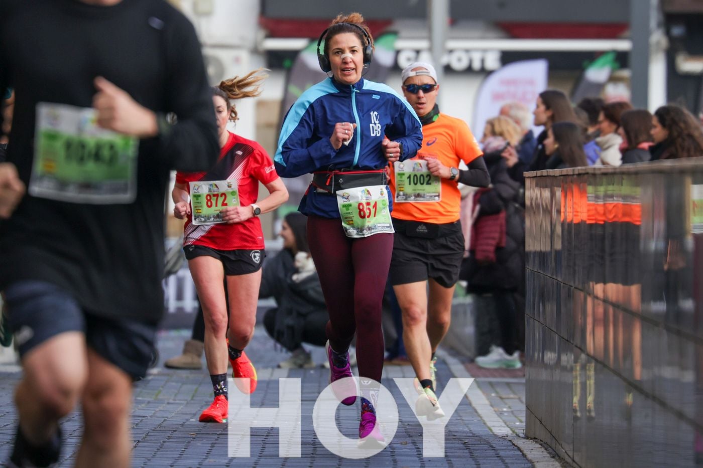 Gran ambiente de atletismo en las calles de Don Benito