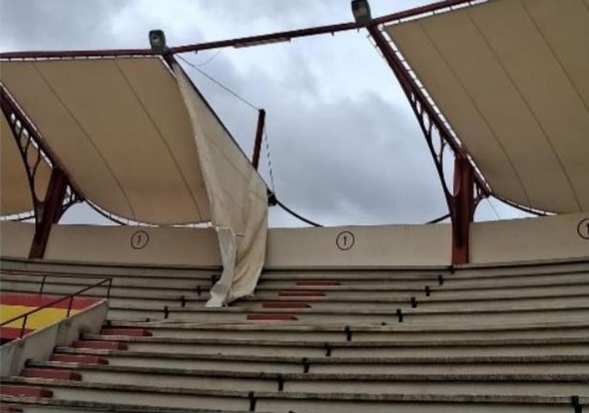 58.000 euros para sustituir las lonas de la plaza de toros
