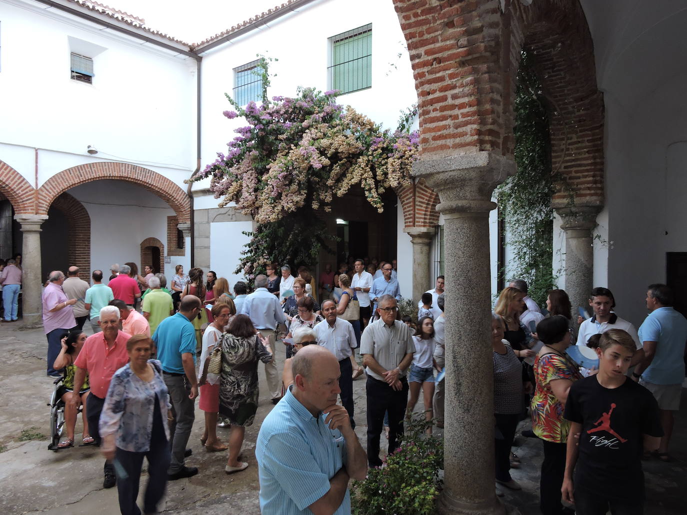 100 fotos sobre todas las actividades de la noche en blanco frexnense.